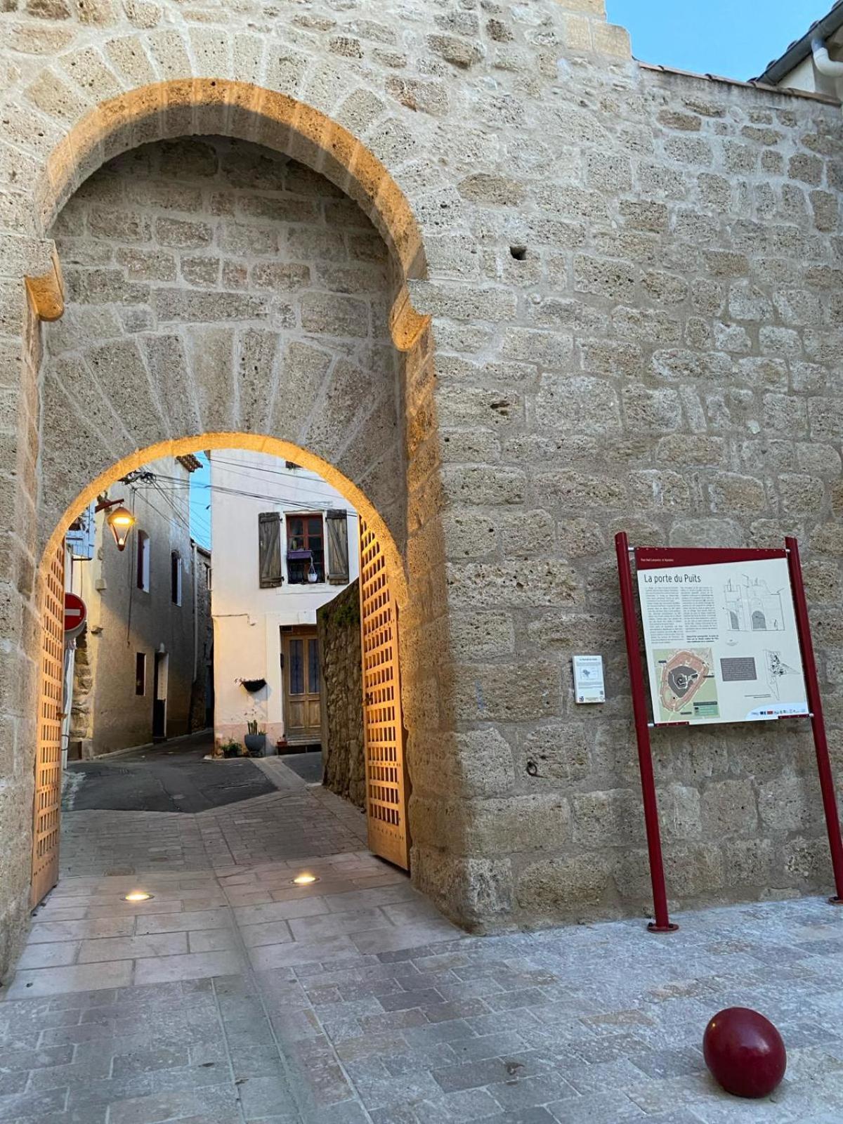 Maison De Village Atypique Saint-Genies-de-Fontedit Buitenkant foto